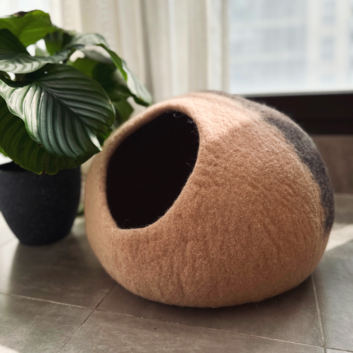 A Chestnut- Felt Cat Cave